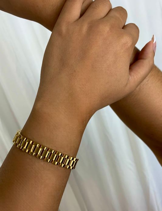 Buy customized Rolex gold bracelet in Karachi - HarMaalWala