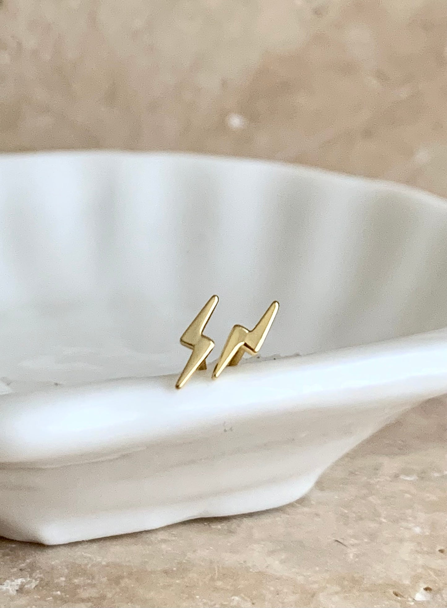 14K Nila Lighting Bolt Studs