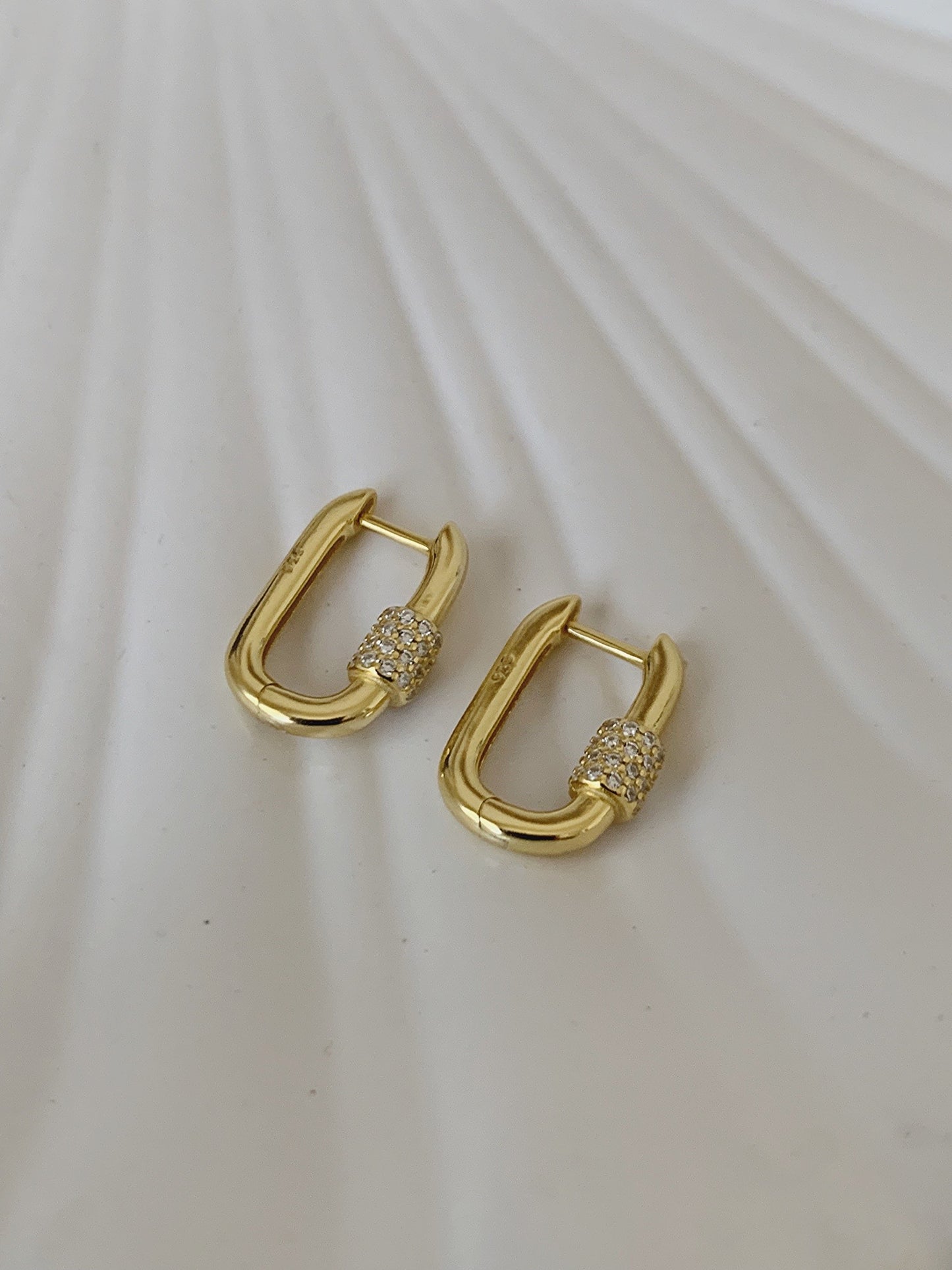 14K Ayla Hoops