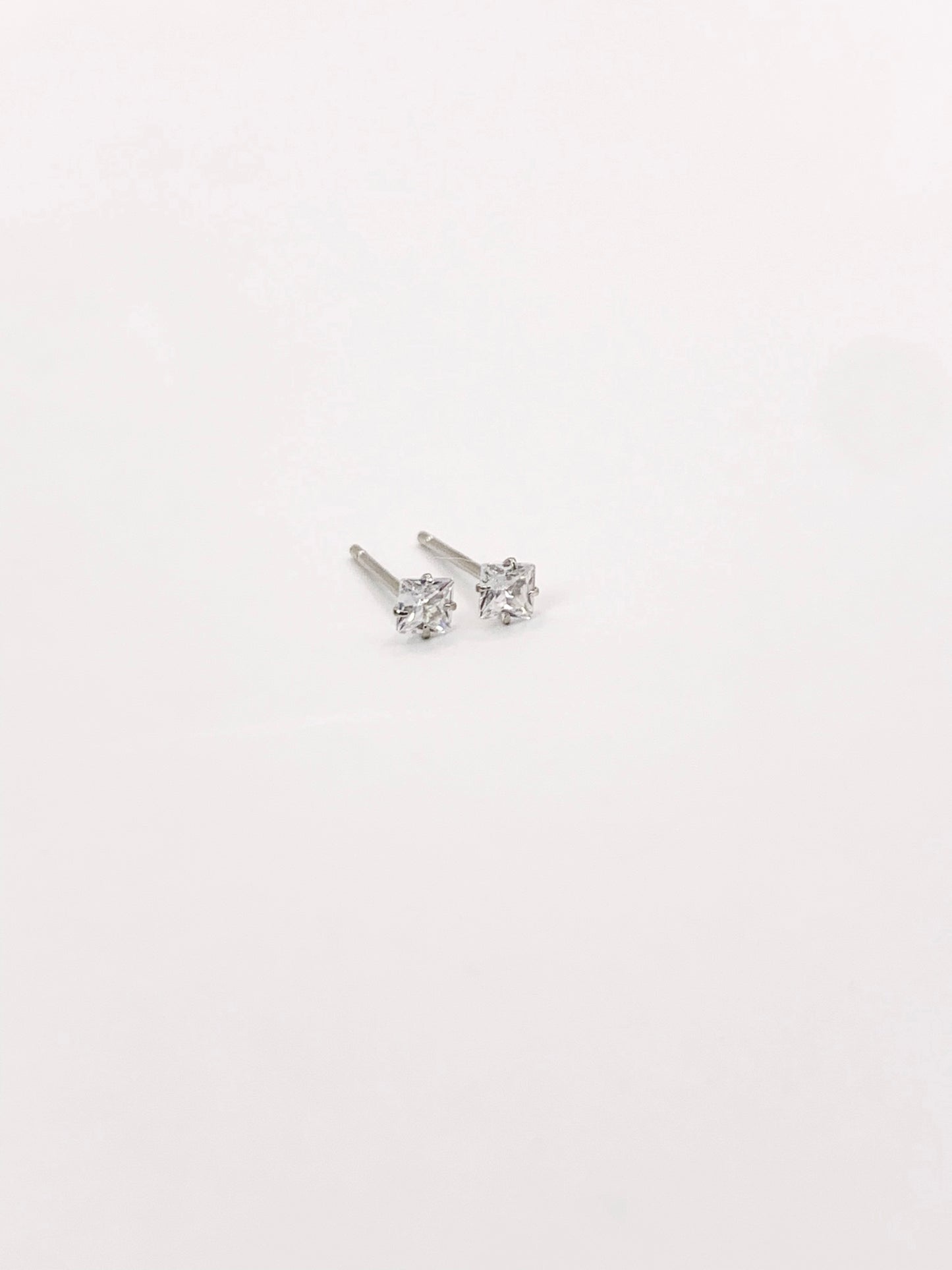 14K Leo Square Cut Diamond Studs